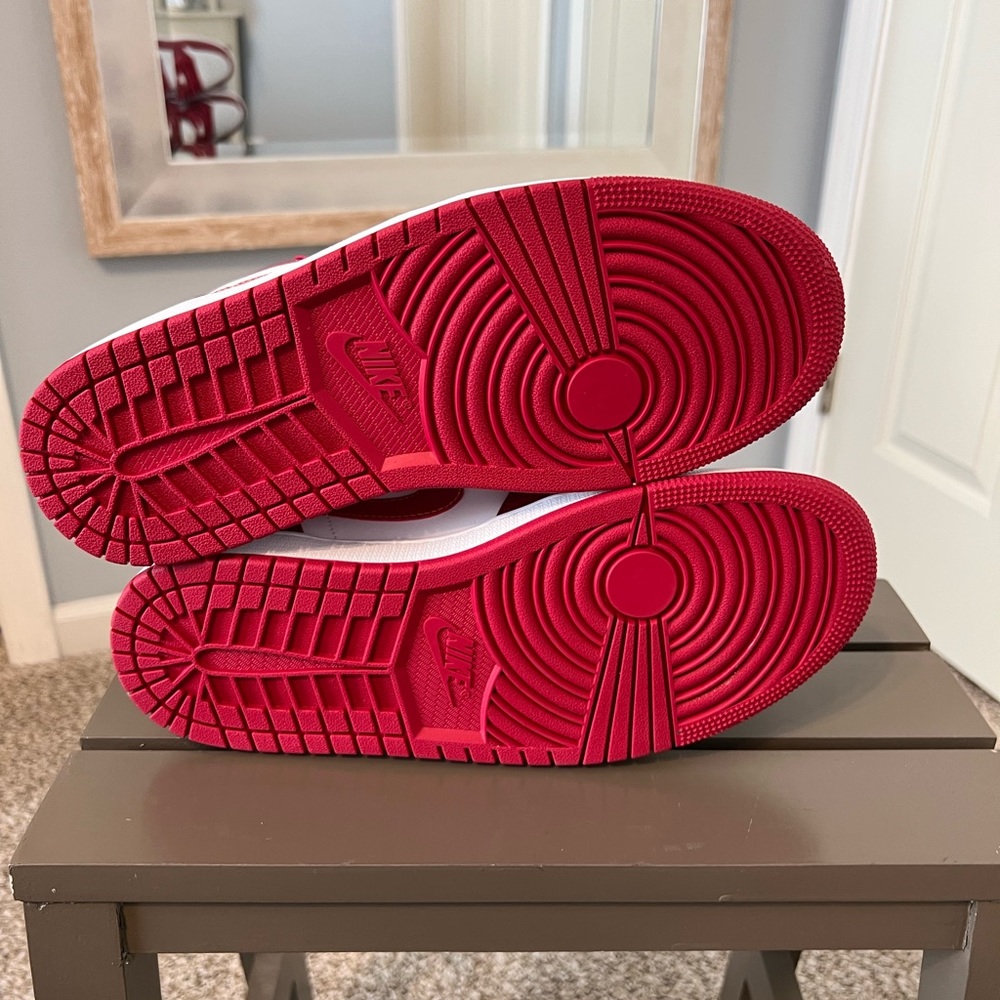 Air Jordan1 Low - Picture 8 of 8